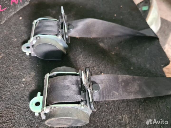 Ремень безопасности задний Renault Fluence седан