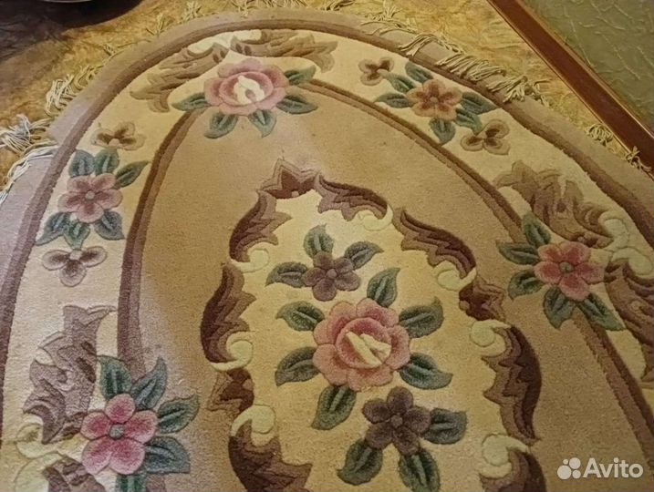 Ковер шерстяной турция Овальный.Розы.на подкладе