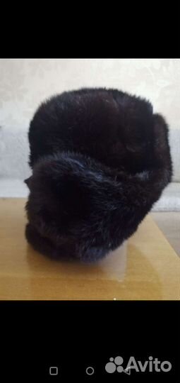 Меховая шапка из кролика и шапки от meucci