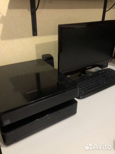 Компьютер в комплекте с принтером и монитором