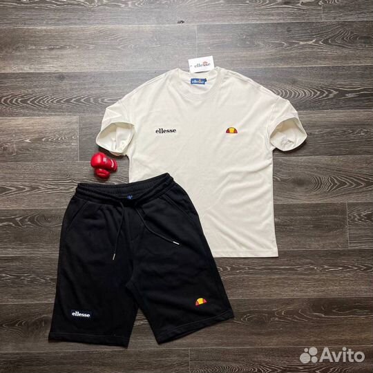 Костюм шорты и футболка Ellesse