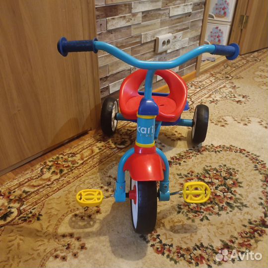 Трехколесный велосипед