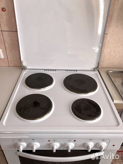 Плита электрическая Gefest 6140-01 б/у менее года