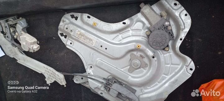 Стеклоподъемник на Hyundai Elantra