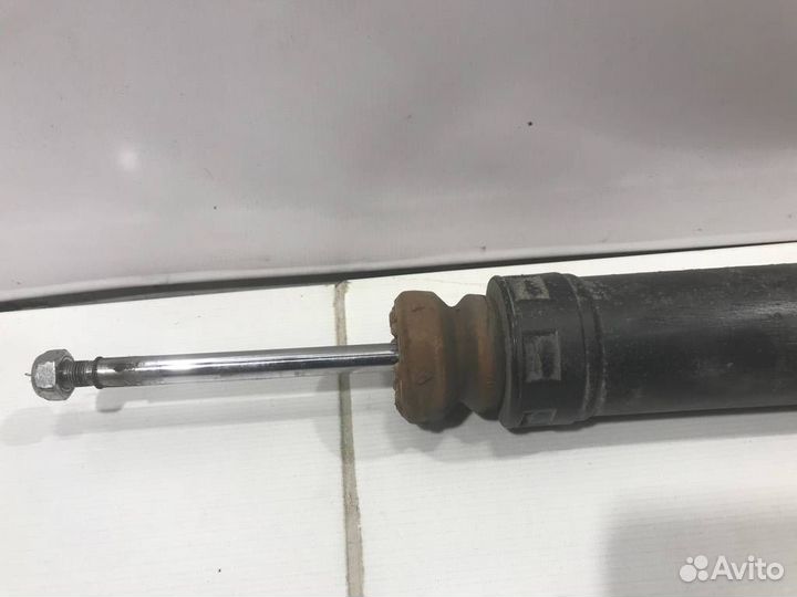 Амортизатор задний Mercedes Benz W212 рест