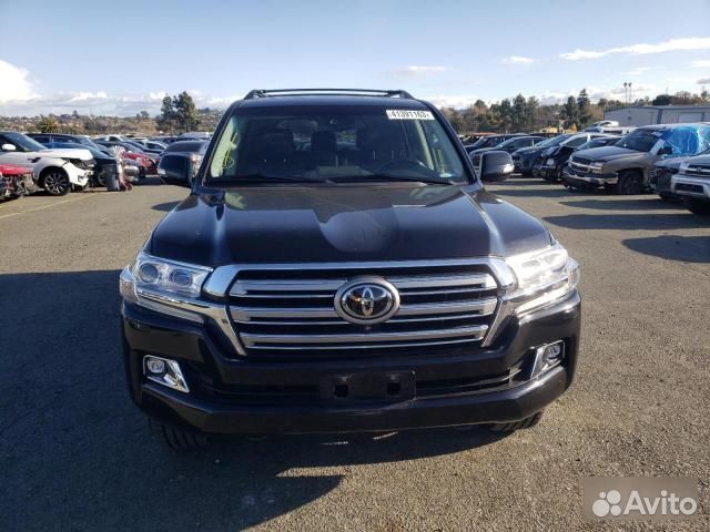 В разбор Toyota Land Cruiser 200