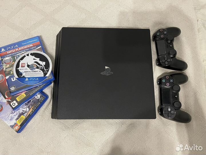 Sony playstation 4 PS4 pro 1tb с играми