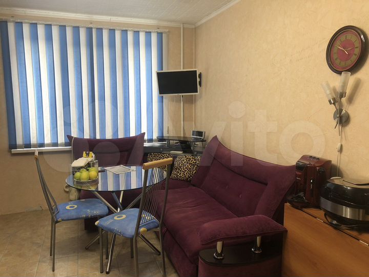 2-к. квартира, 64 м², 1/9 эт.