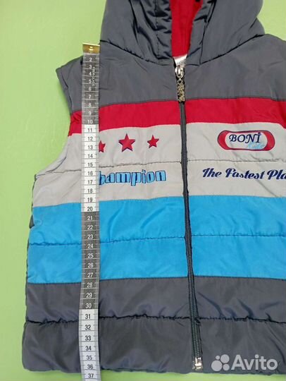 Жилетка с капюшоном на мальчика