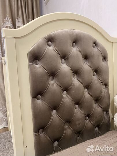 Комплект Гандылян: кроватка с маятником и комод