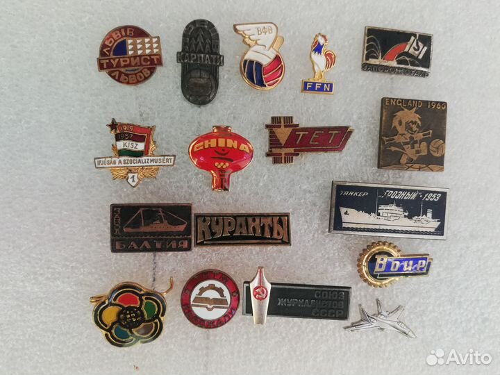 Значки тяжёлые