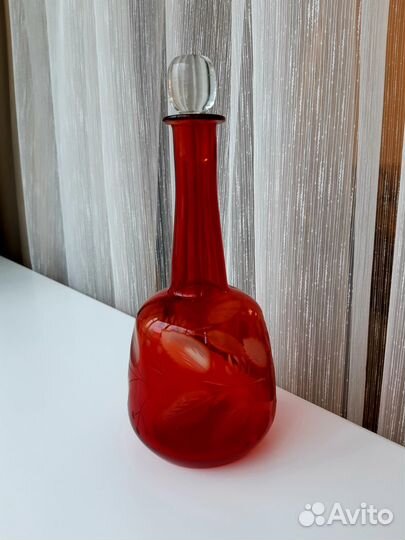 Графинчик рубиновый винтажный