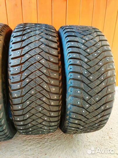 Goodyear UltraGrip Arctic 2 215/55 R17 98T