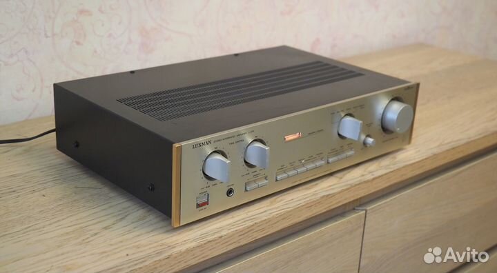 Усилитель Luxman L-210