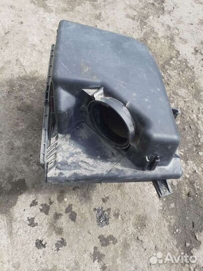 Корпус воздушного фильтра Volvo XC90