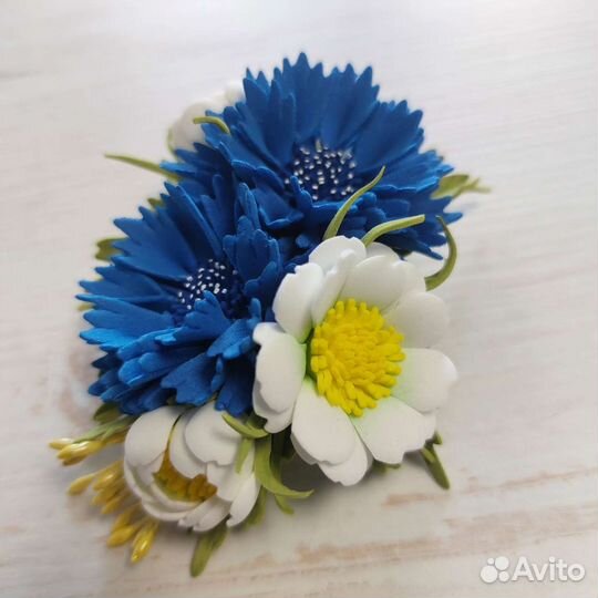 Васильки на зажиме