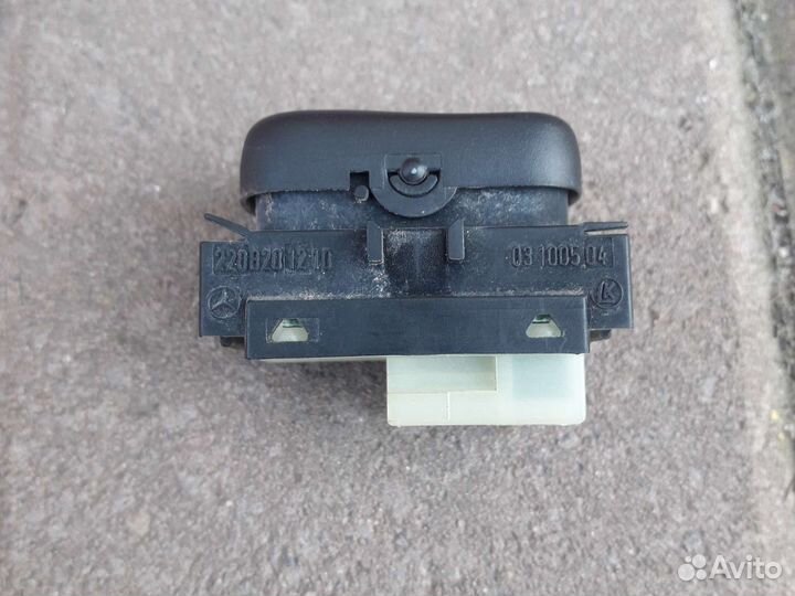 Кнопка стеклоподъёмника Mercedes W220