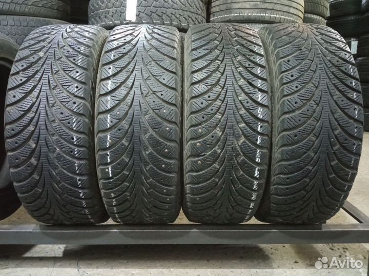 Goodyear UltraGrip Extreme 205/55 R16 116Z