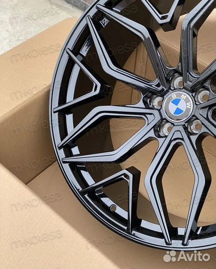 Кованые диски R22 BMW X5 G05 F95 X6 G06 F96 X7