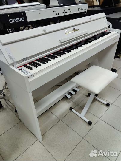 Emily piano D-52 WH