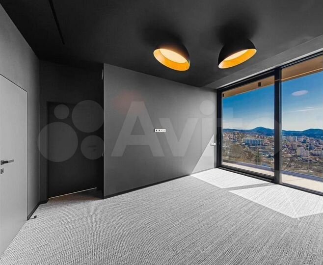 Дом 350 м² на участке 10 сот.