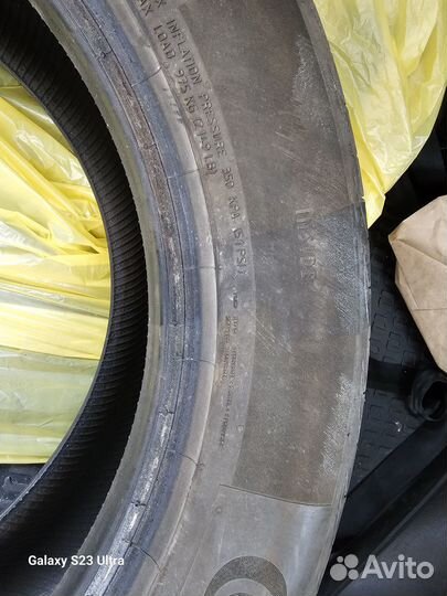 Continental PremiumContact 6 235/60 R18 107V