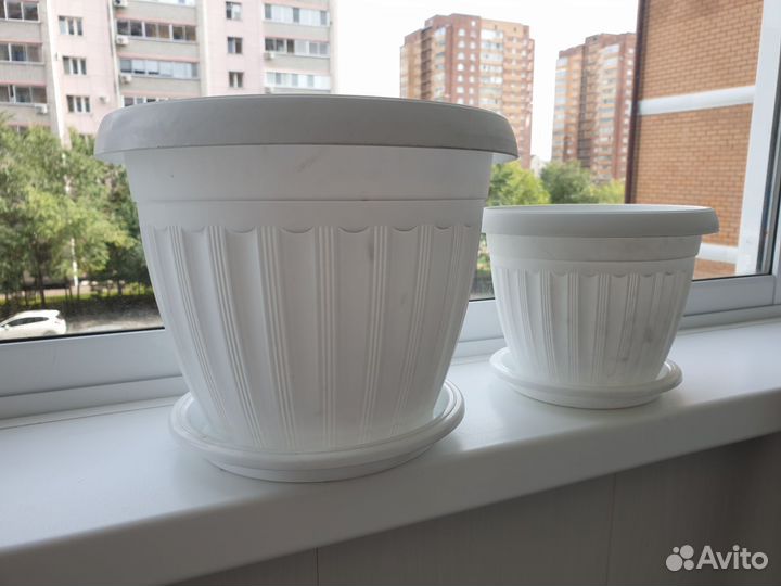 Горшки пластиковые (кашпо) б/у (бронь)