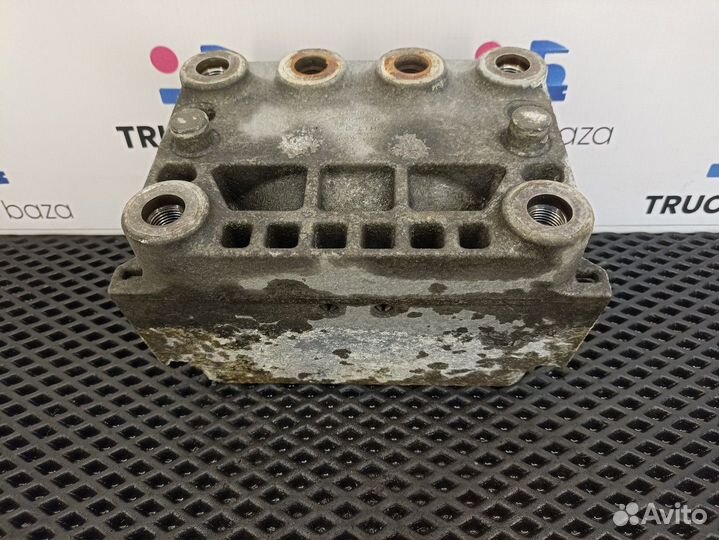 A9602412413 Подушка двигателя задняя