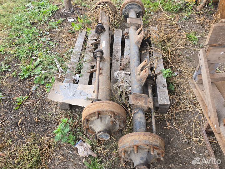 Оси на прицеп