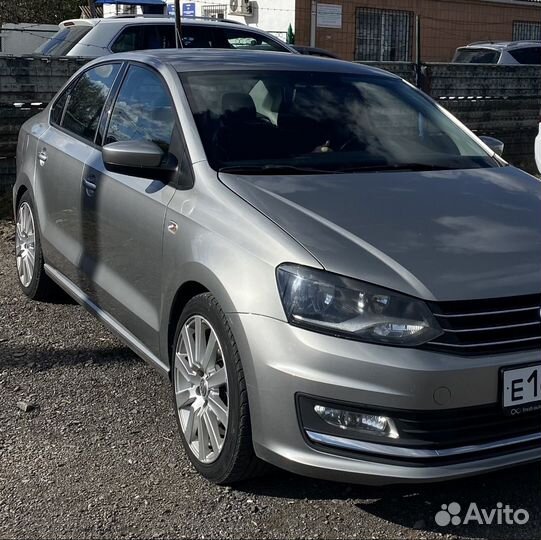 Литые диски резина r17 5x100 ET42 Polo/Rapid