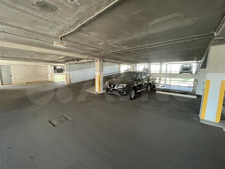 Машиноместо, 15 м²