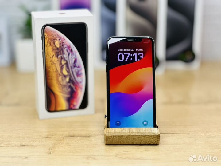 iPhone Xs, 256 ГБ