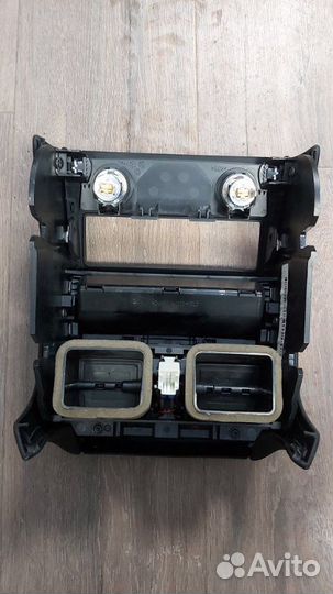 Накладка центральной консоли Bmw 750Lix F02 N63