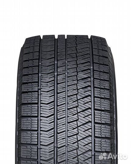 Bridgestone Blizzak Ice 255/45 R19 104S