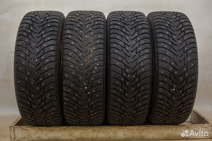 Nokian Tyres Hakkapeliitta 8 SUV 245/60 R18 109T