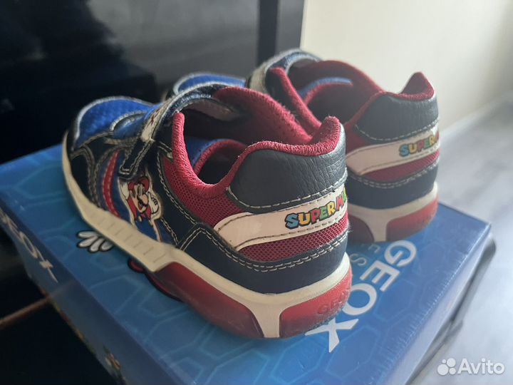 Кроссовки geox