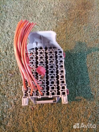 Блок предохранителей 9162439 Volvo V70 XC70 SW SZ