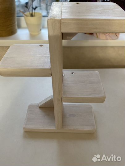 Стойка для цветов на подоконник