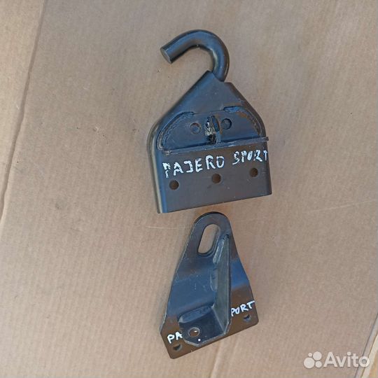 Буксировочный крюк и проушина Pajero Sport 3 L200