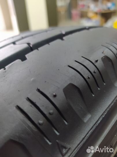 Dunlop SP LT 33 225/70 R16 117L