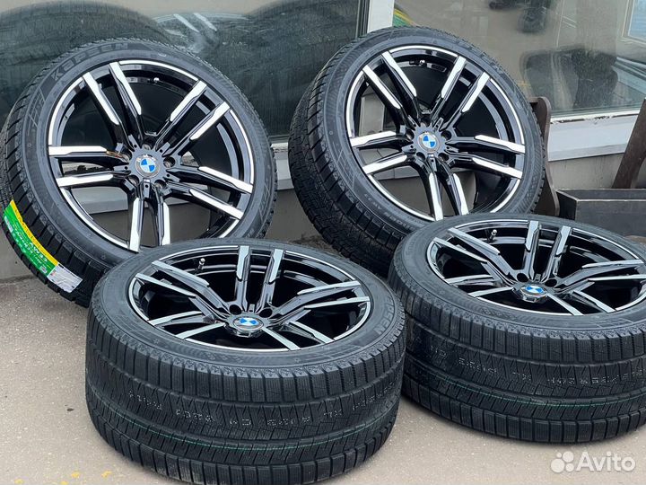 Комплект новых зимних колес R20 BMW X5 X6 F15 F16