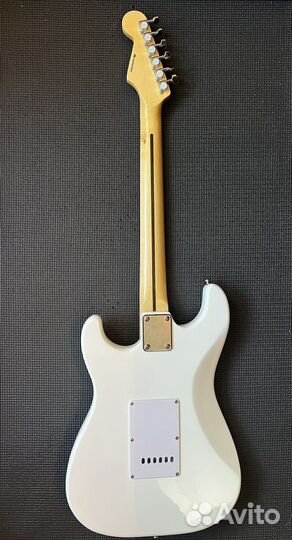 Новый Fender American stratocaster