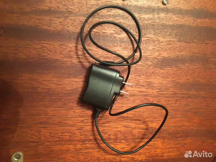 Зарядное устройство