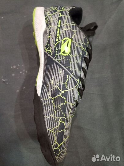 Футбольные бутсы 38 размер