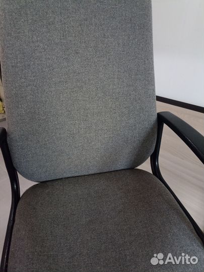 Компьютерное кресло, стул офисный