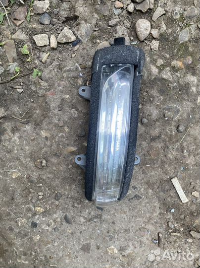 Повторитель поворотника правый Land Cruiser 200