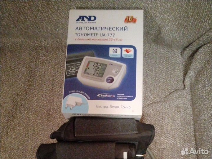 Тонометр AND UA777 Япония (Манжета 32-45 см )