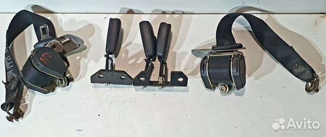 Комплект задних ремней безопасности Carisma