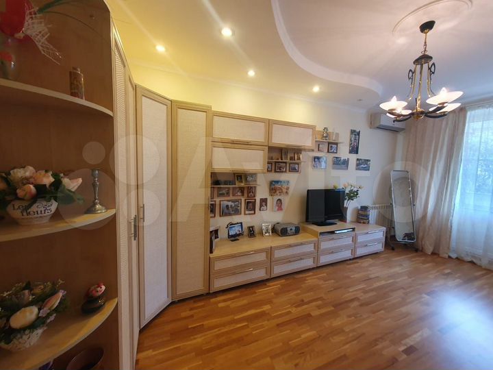 2-к. квартира, 53 м², 3/4 эт.