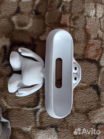 Beats Pill Dude подставка под портативную акустику